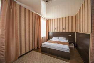 Гостиница Амур Комсомольск-на-Амуре Стандарт Double (кровать 160)-3